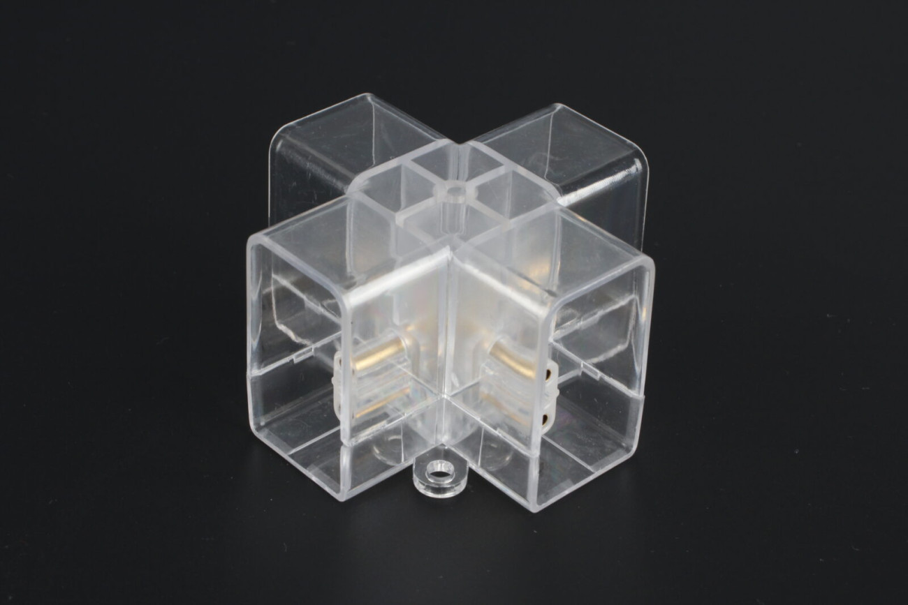 X-ОБРАЗЕН КОНЕКТОР ЗА ХЕКСАГОН