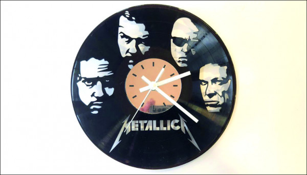 Часовник от грамофонна плоча METALLICA_1